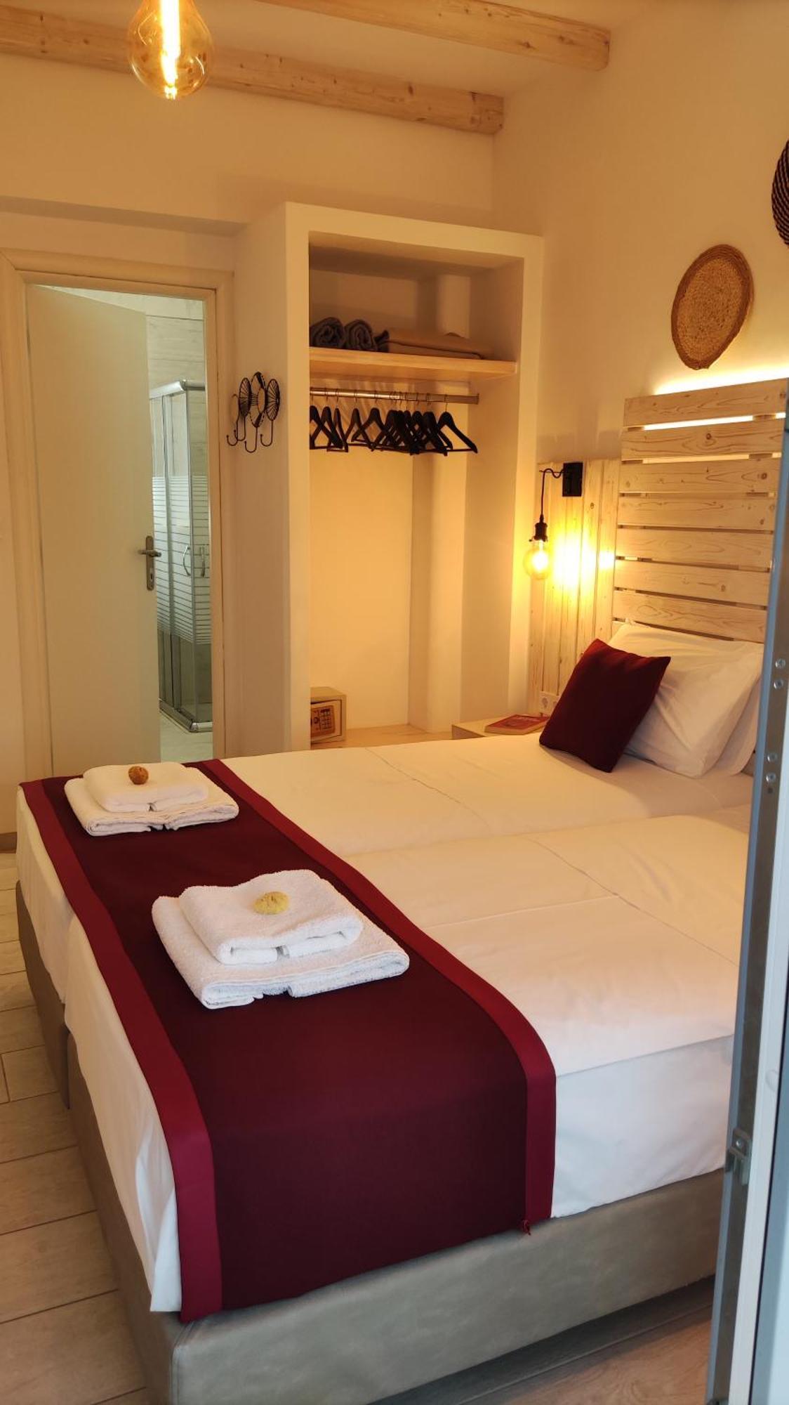 Afrodite Luxury Rooms Telendos Bilik gambar